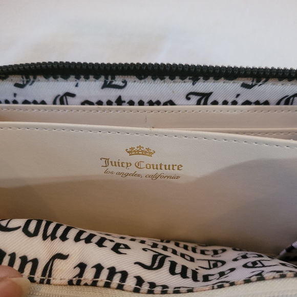 Juicy Couture Black and Cream Signature Wallet - Picture 8 of 9
